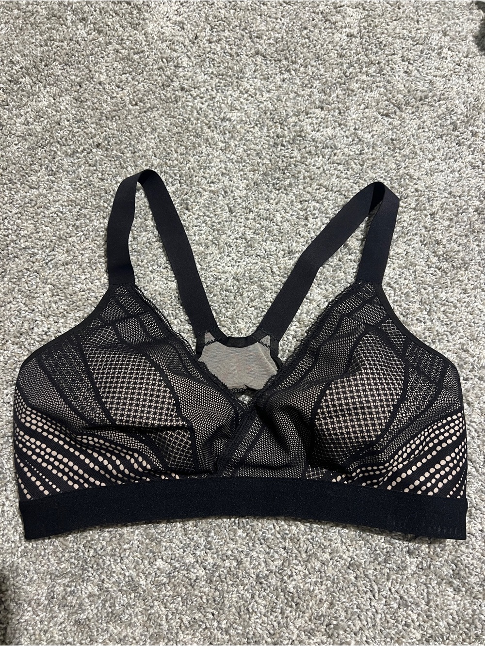 lululemon athletica Black Mesh Wireless Sports Bra